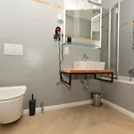 Penthouse Mountain And View, Terrace, Aircondition, Incl Summer Card Apartament