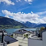 Penthouse Mountain And View, Terrace, Aircondition, Incl Summer Card Lägenhet *