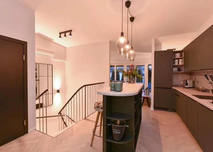 Penthouse Mountain And View, Terrace, Aircondition, Incl Summer Card Apartamento *